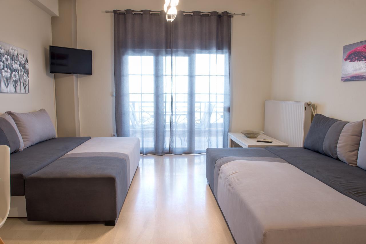 Varka Apartment Makrygialos Bagian luar foto