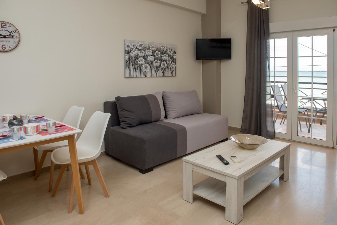 Varka Apartment Makrygialos Bagian luar foto